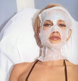facial.jpg (18933 bytes)